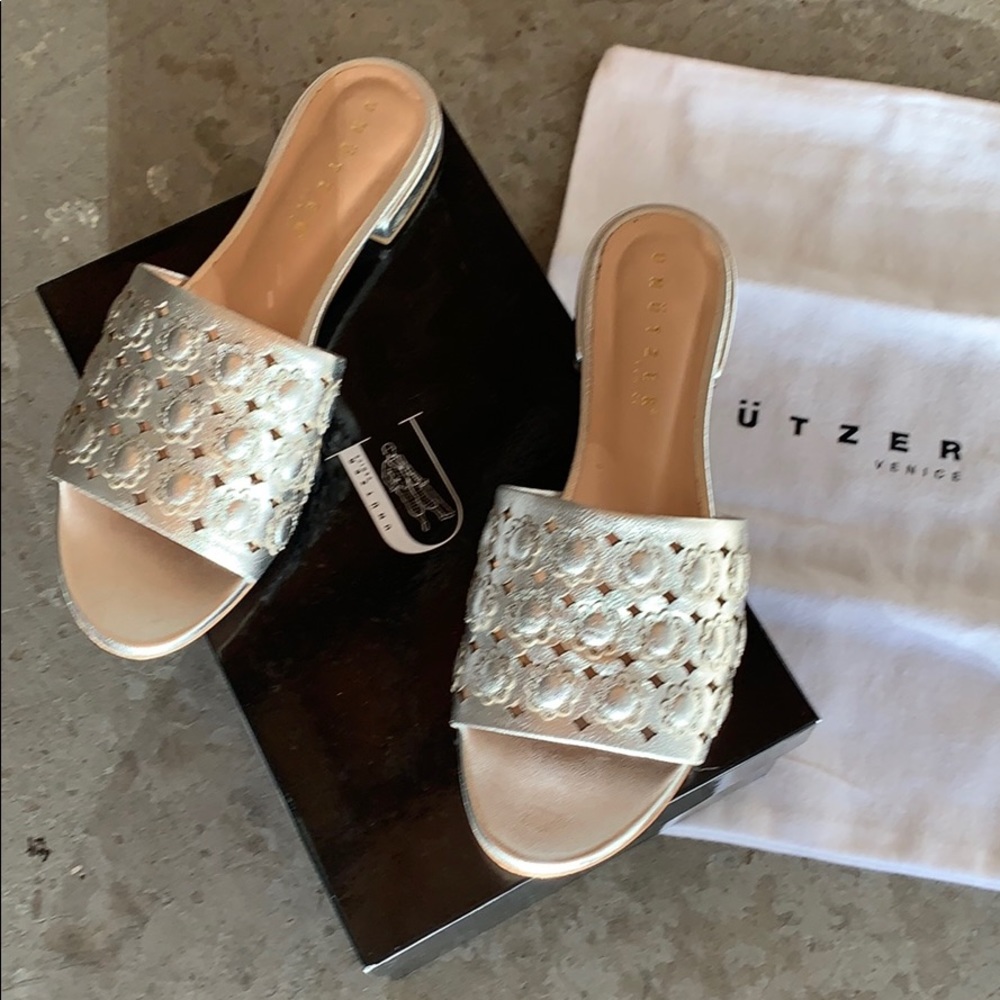 SILVER LEATHER SLIDE Sandals from Venice Sz:39